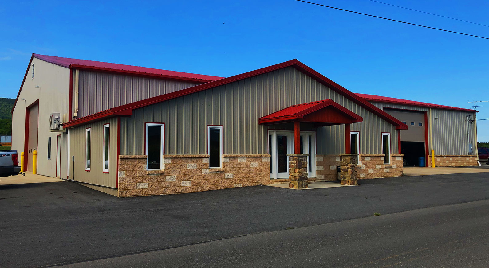 Beaver Creek Tractor Beaver Springs, Pennsylvania We work with